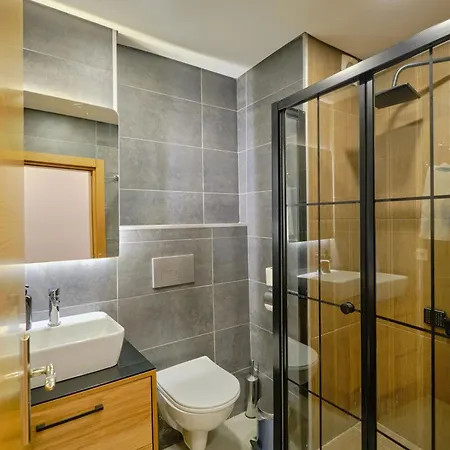 Private At Beylikduezue Nearly To E5 2