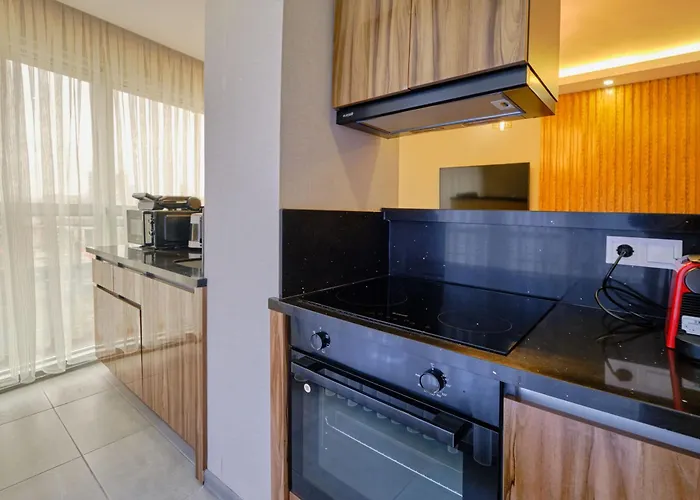 Private At Beylikduezue Nearly To E5 2 아파트 *