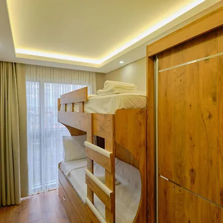 Private At Beylikduezue Nearly To E5 2 伊斯坦布尔